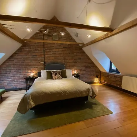 Stunning 3bd Character House Near Coleshill * Birmingham